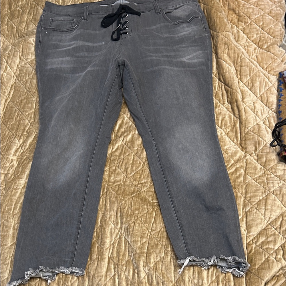 Project RUNWAY Gray Lace-Up Cropped Jeans NWOT capris